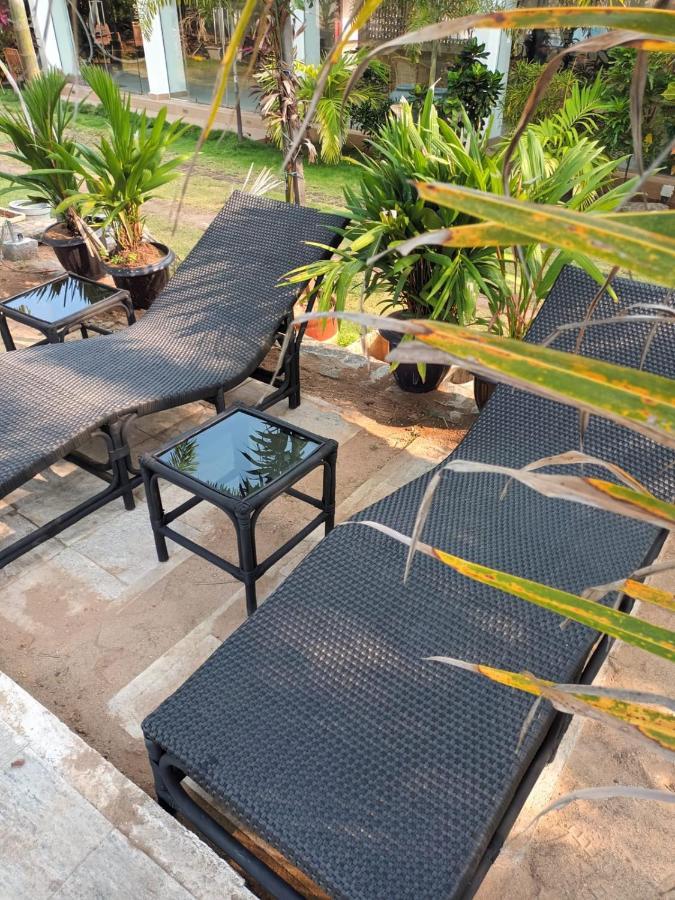 Lucky Beach Resort Trincomalee Exteriör bild