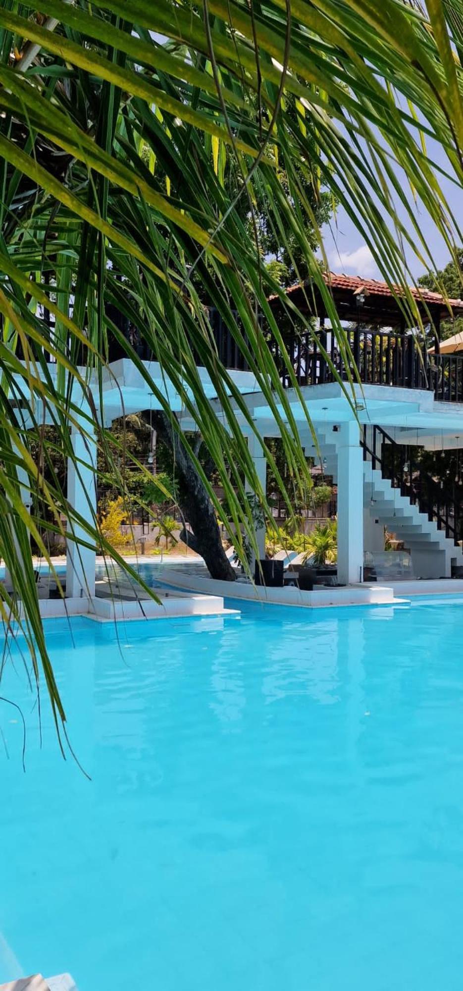 Lucky Beach Resort Trincomalee Exteriör bild
